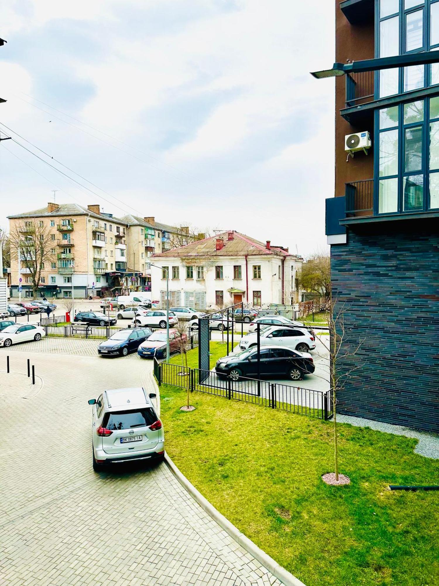 Comfortable Apartments With A Coffee Machine In The City Centre, Zlata Plaza Rivne Exteriér fotografie